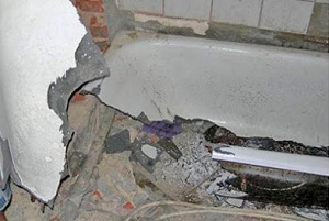 Демонтаж ванны в Искитиме