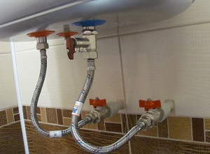 Подключение накопительного водонагревателя в Искитиме